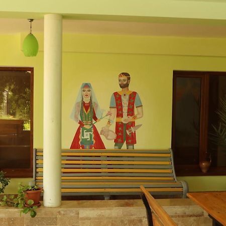 Happy House Hotel Chʼiva Buitenkant foto