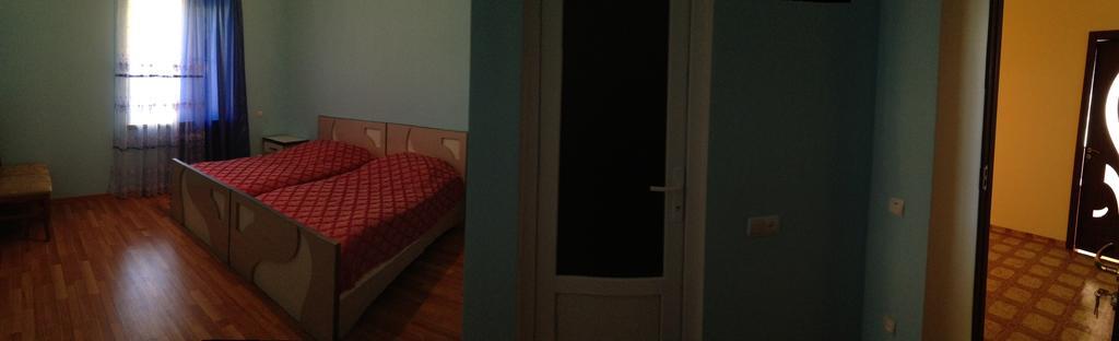 Happy House Hotel Chʼiva Buitenkant foto